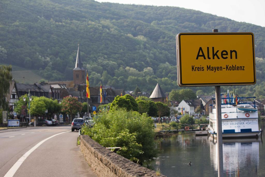 Winzerhof Brachtendorf Alken Buitenkant foto